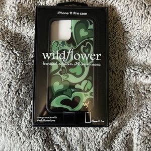 Wild flower Iphone 11 pro case